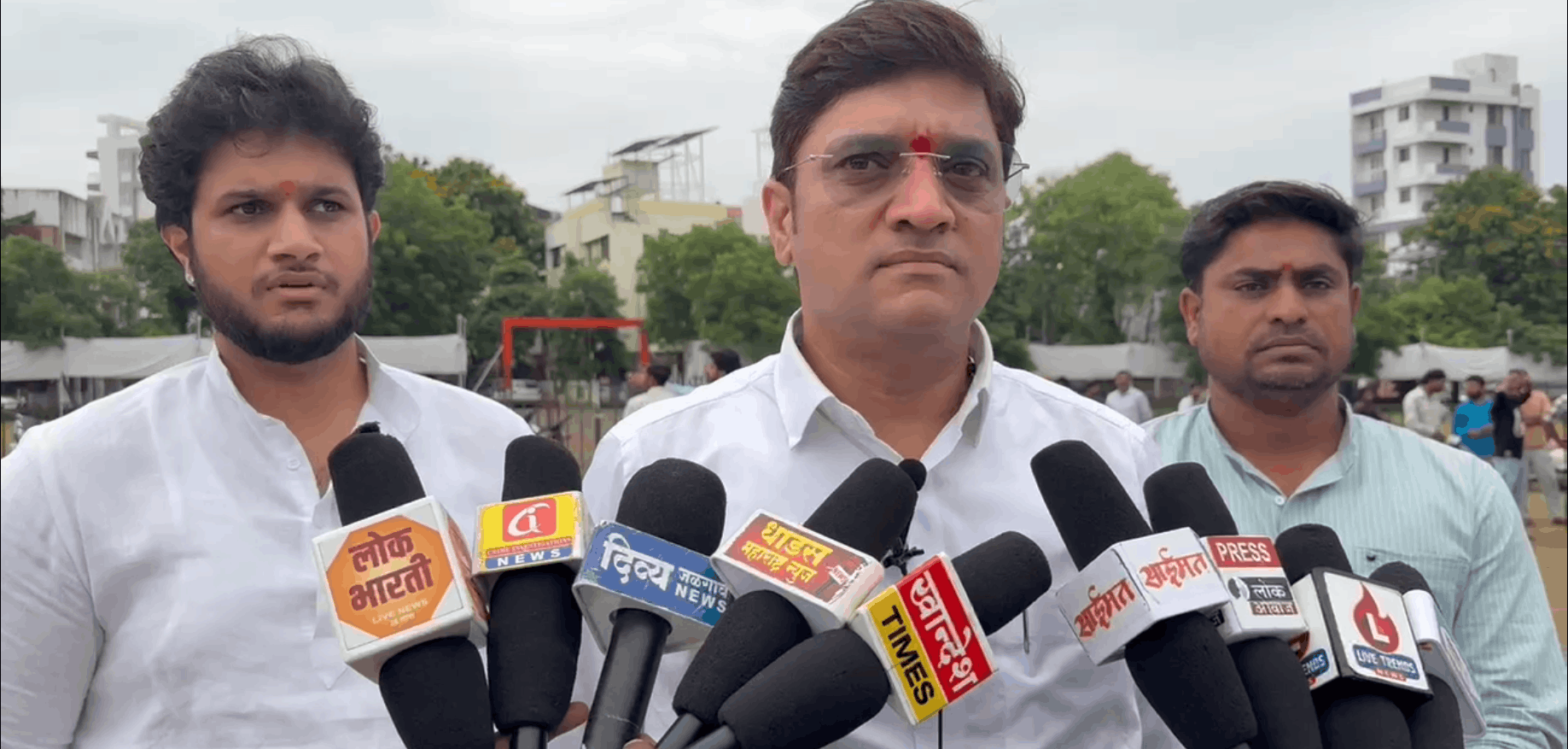 एल. के. फाउंडेशनतर्फे भव्य ‘राजेशाही दहीहंडी’ सोहळा!