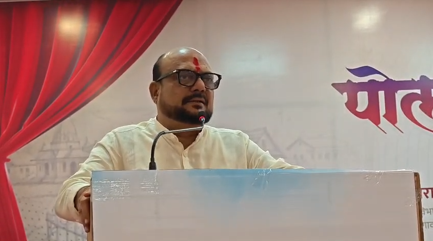 गुलाबराव पाटलांनी गिरीश महाजनांना म्हटलं ‘ज्येष्ठ वयोवृद्ध’, अन् उपस्थितांमध्ये हास्याची लाट!